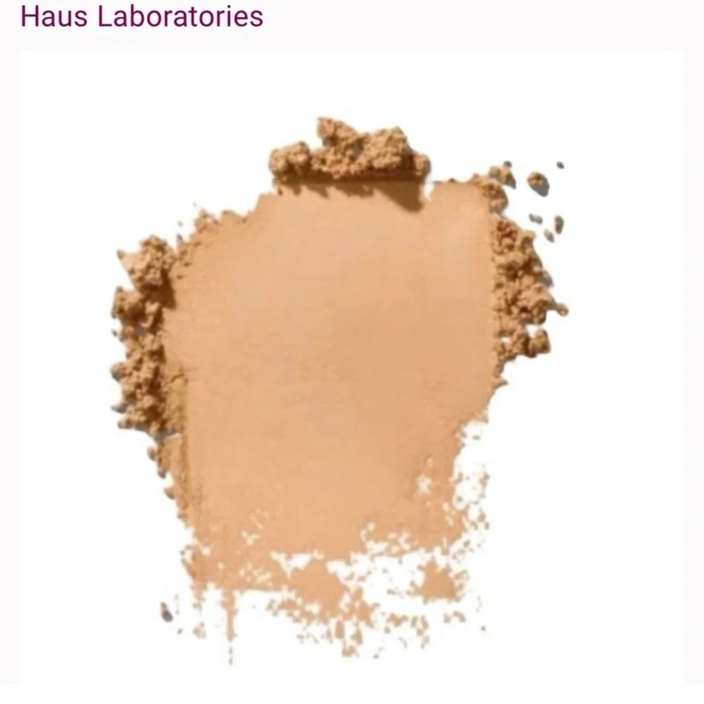 NIB Haus Labs Bio-Blurring Loose Setting Powder in shade Golden